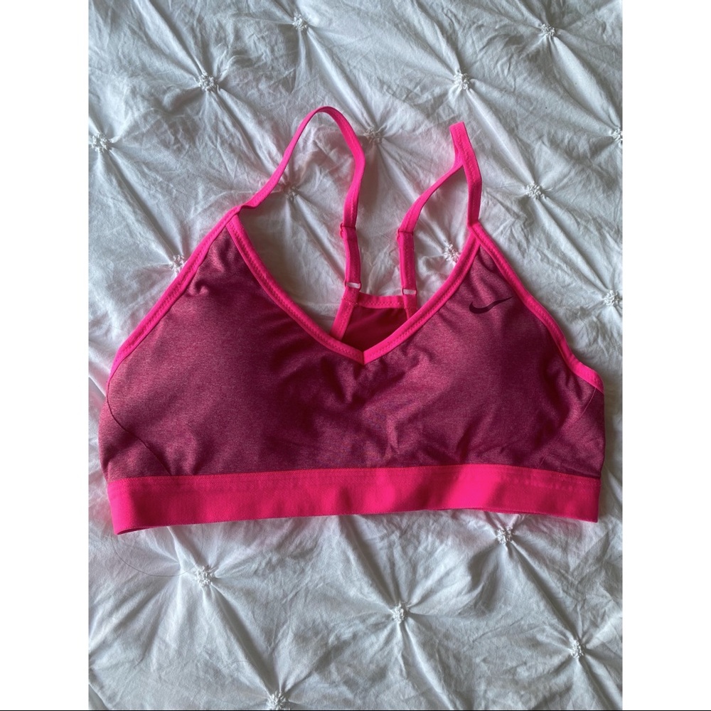 Women’s Nike Dri-Fit Racerback Sports Bra